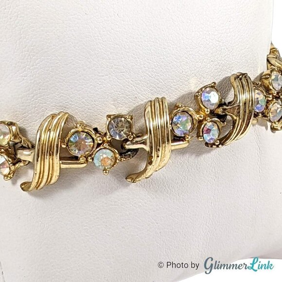 Vintage 1960s Aurora Borealis AB Rhinestone Floral Gold Tone Bracelet - Picture 2 of 10